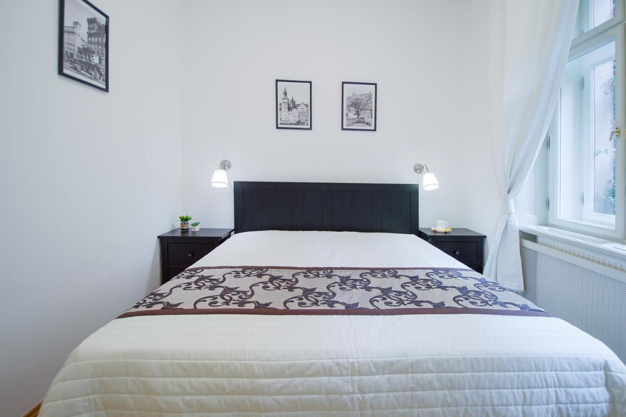 Modern Apartment Charvatova Praga Esterno foto