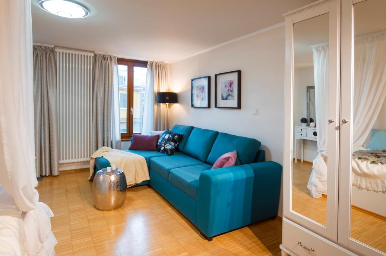 Modern Apartment Charvatova Praga Esterno foto