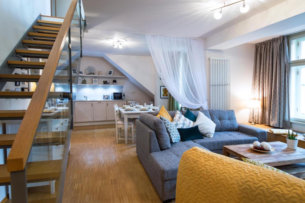 Modern Apartment Charvatova Praga Esterno foto