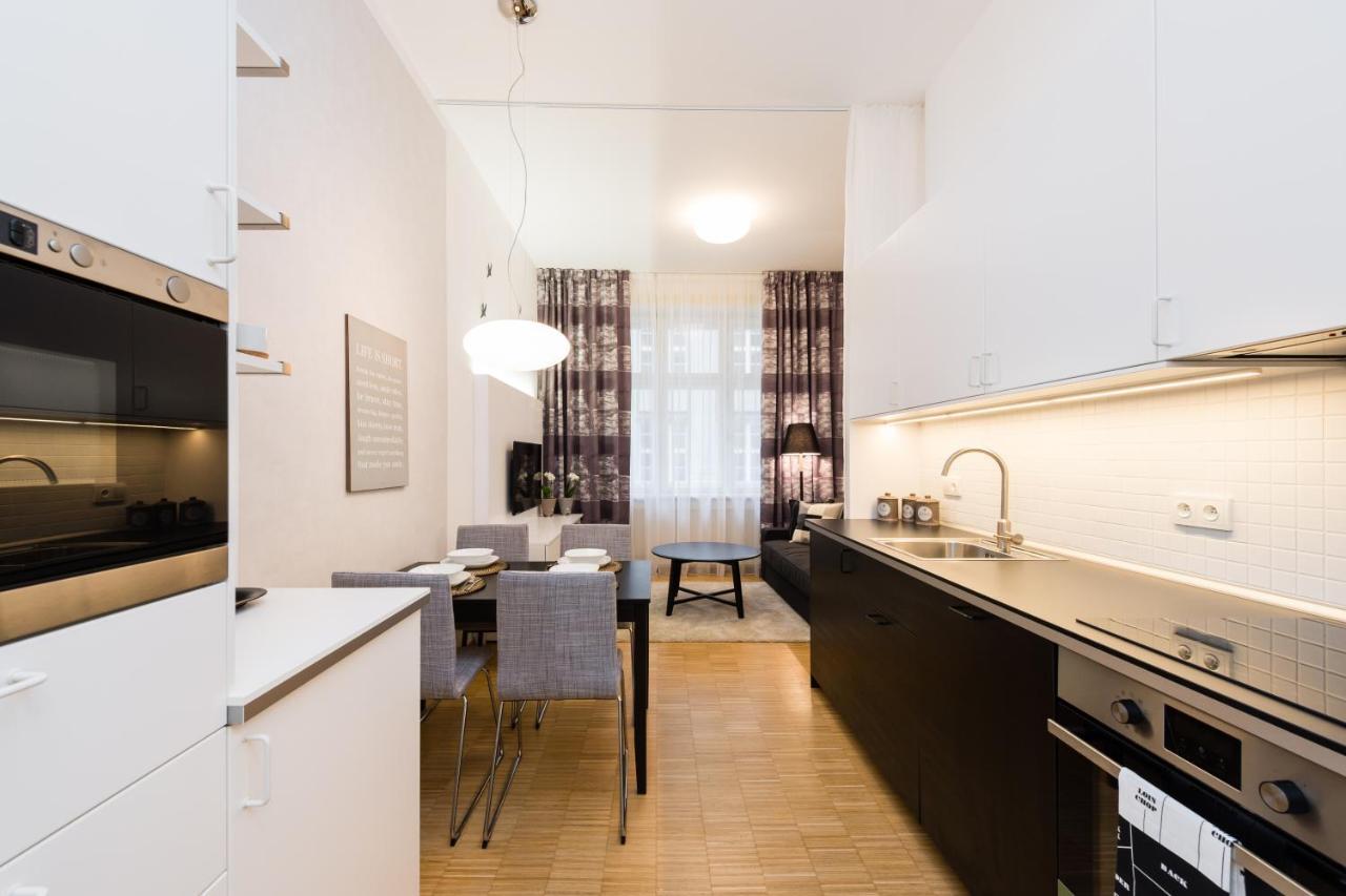 Modern Apartment Charvatova Praga Esterno foto